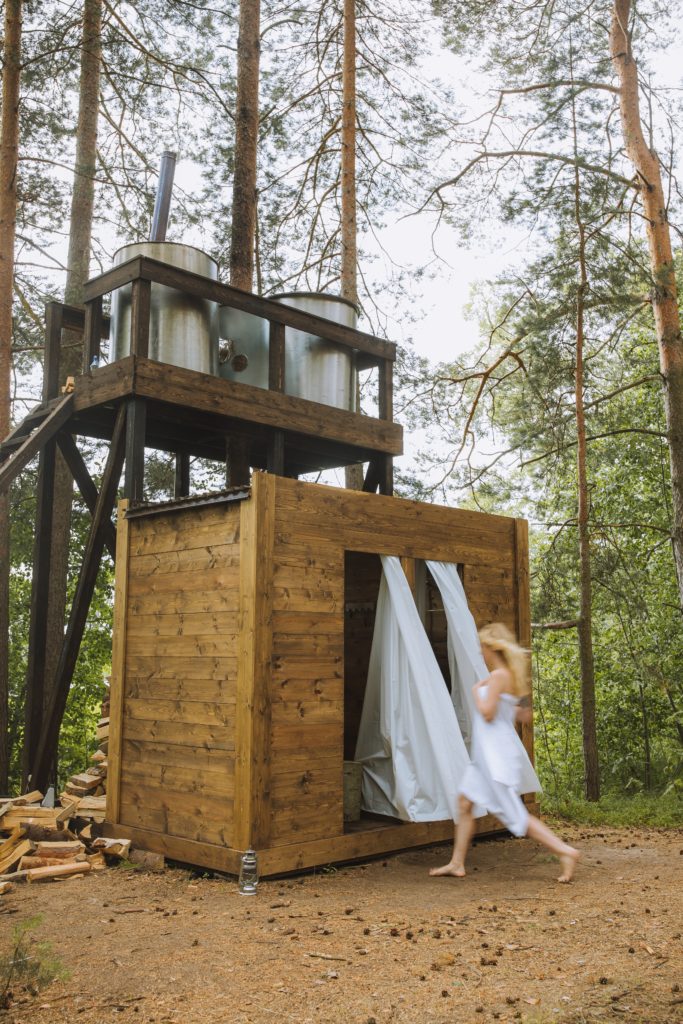 douche exterieur accessible Le Baroudeur